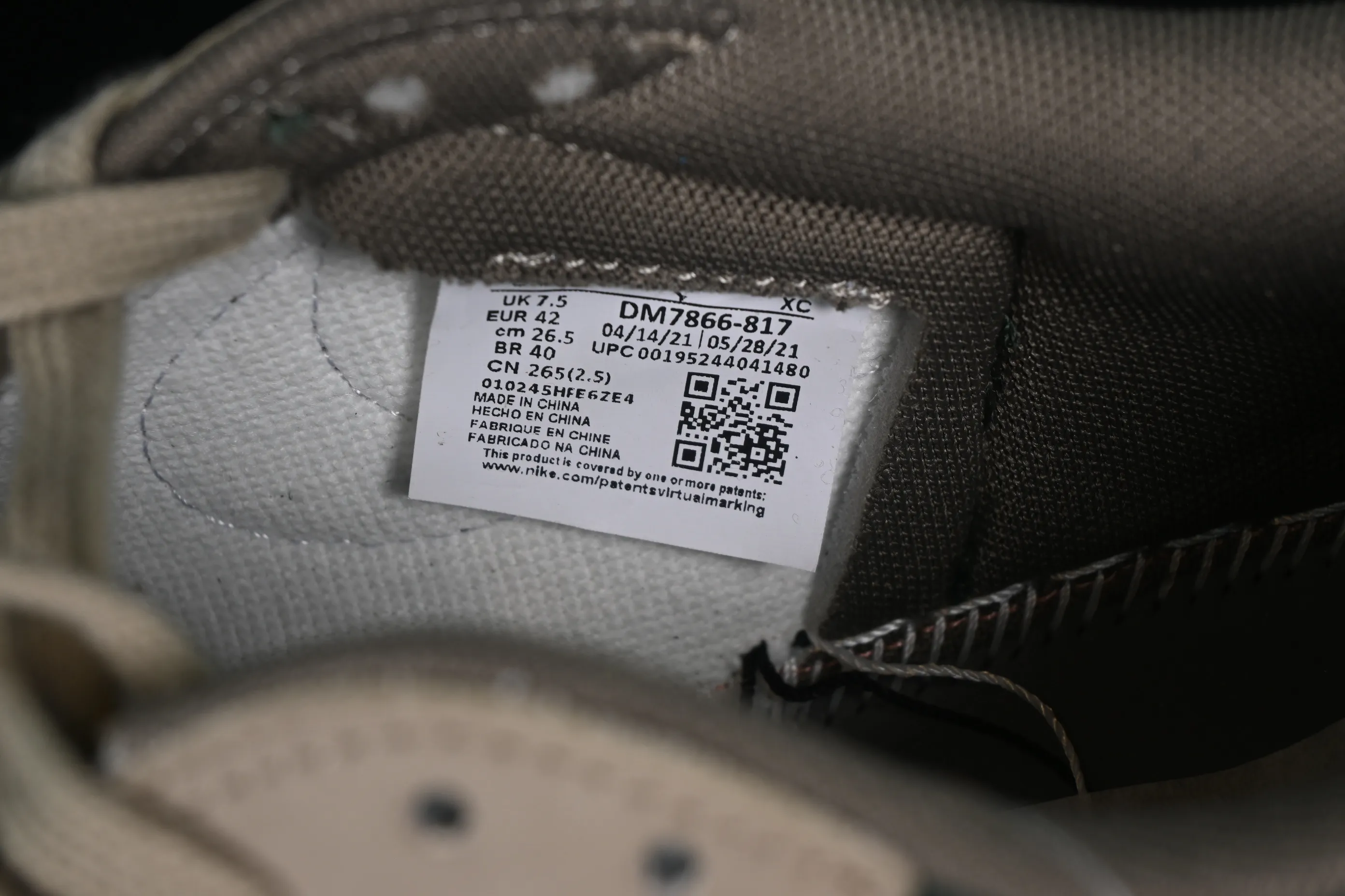 All Categories Air Jordan Jordan Series Basketball Shoes Air Jordan 1 Low Travis Scott x Air Jordan 1 Low OG AJ1 Joe 1 Reversed Overhook Joint Style Casual Sports Basketball Shoes DM7866-817